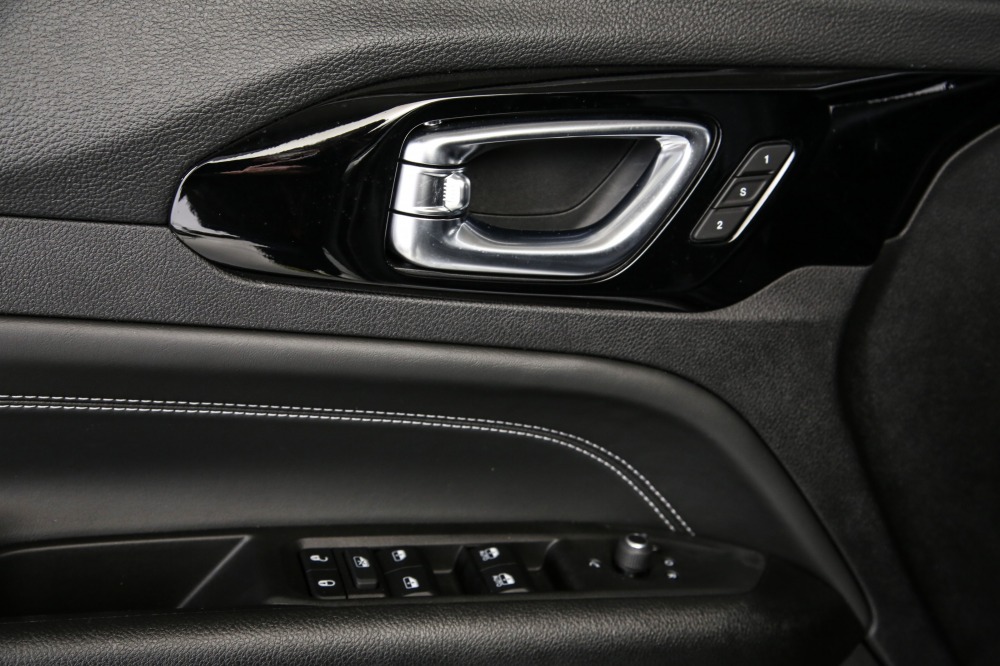 3_new_jeep_compass_details